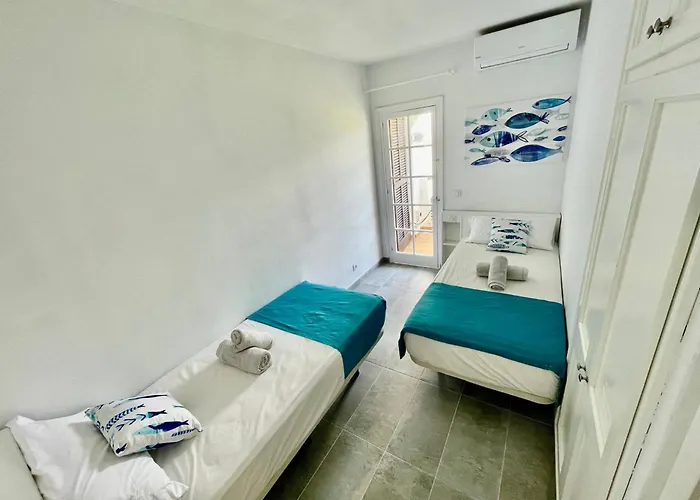 Casa Azul Soleada Cala En Porter